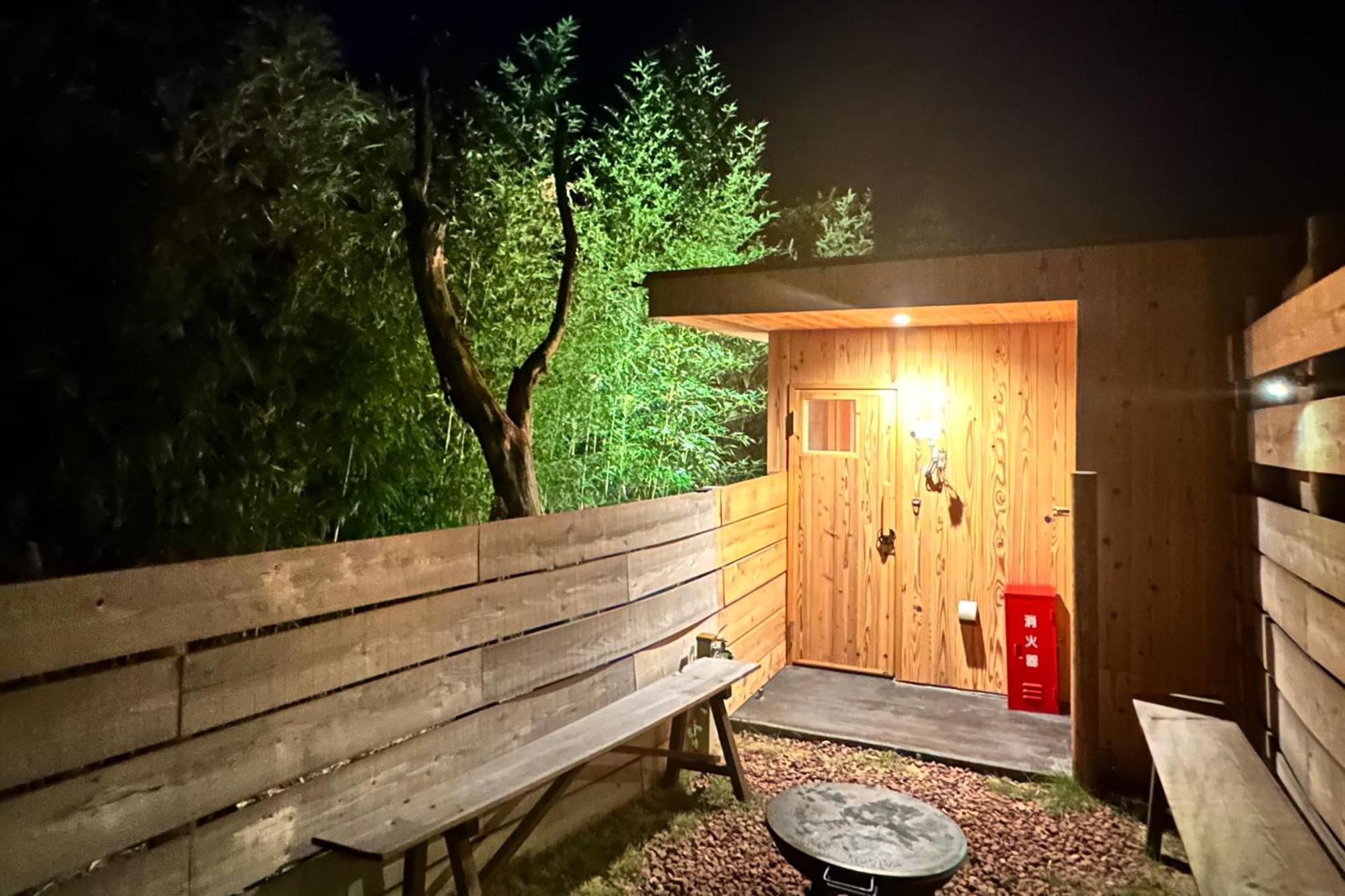 サウナとドッグラン付きのアンティーク古民家宿 Akiya Cornerstone Awaji Buitenkant foto